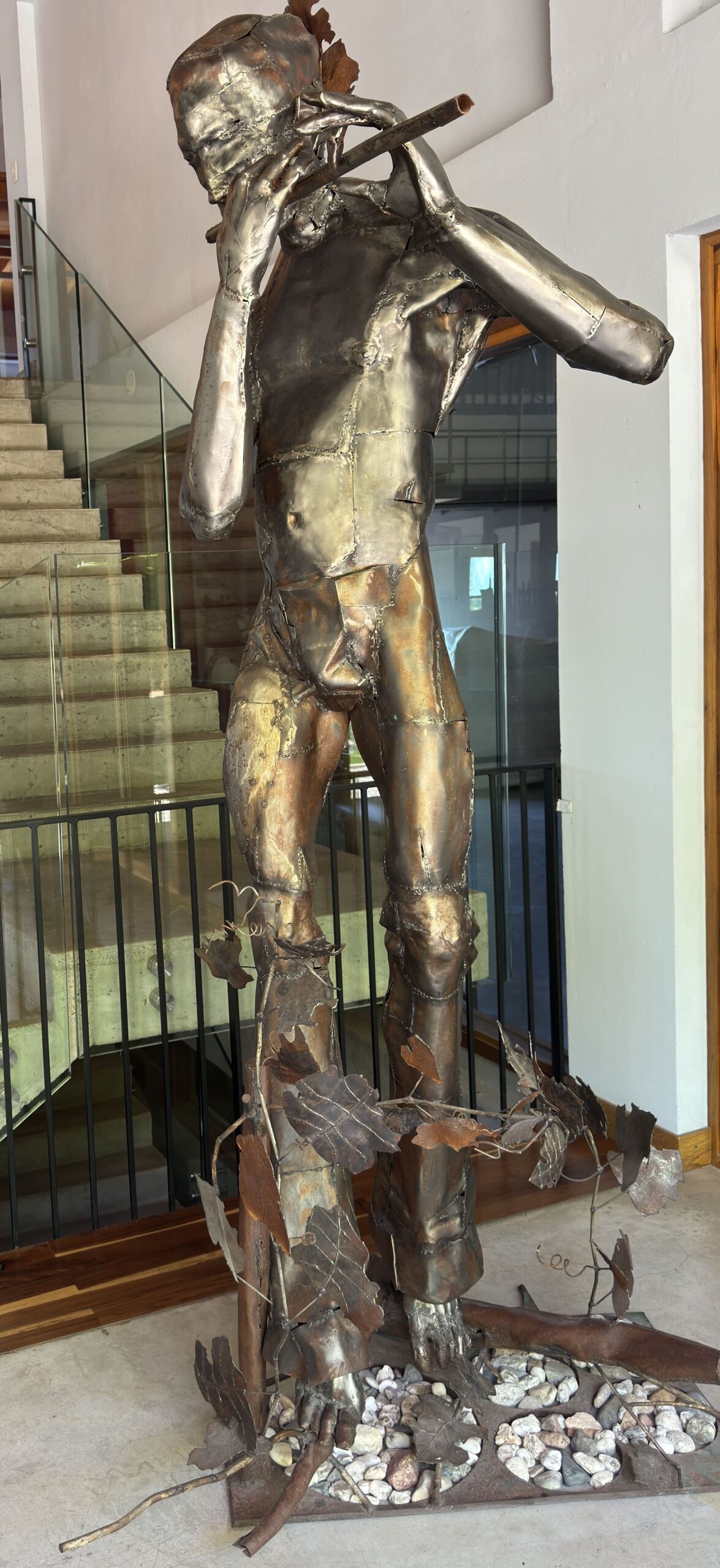 Entrance to Claroscuro